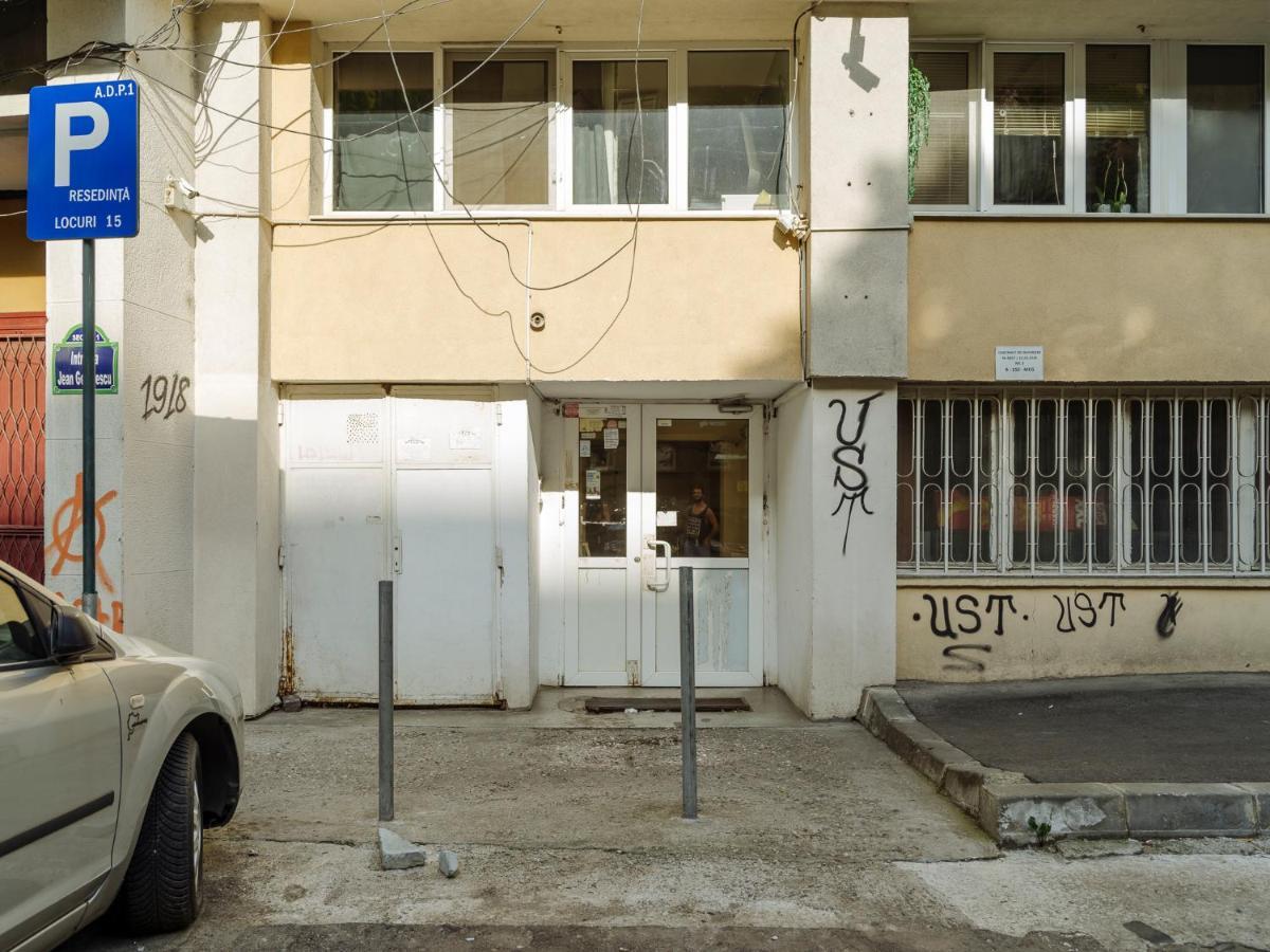 Old Town Historic Apartment With Backyard Mini Park Bucareste Exterior foto