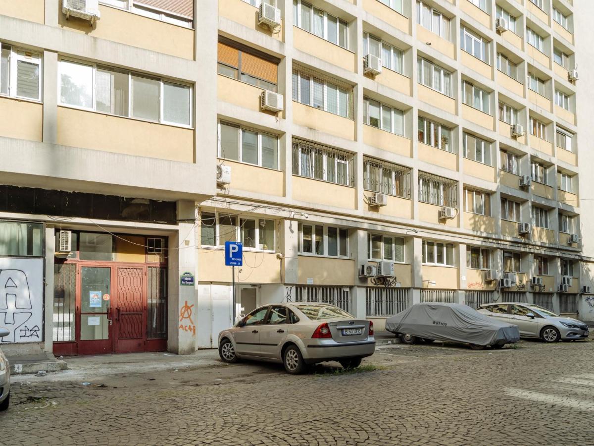 Old Town Historic Apartment With Backyard Mini Park Bucareste Exterior foto